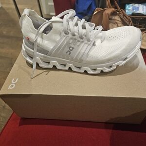 WOMEN'S OC CLOUDSWIFT 3